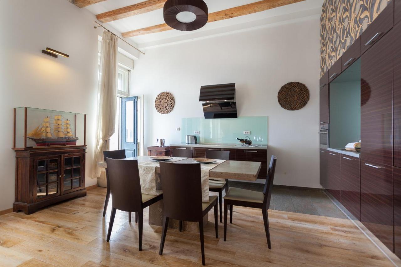 Luxury Beachfront Apartment Banje Dubrovnik Eksteriør bilde