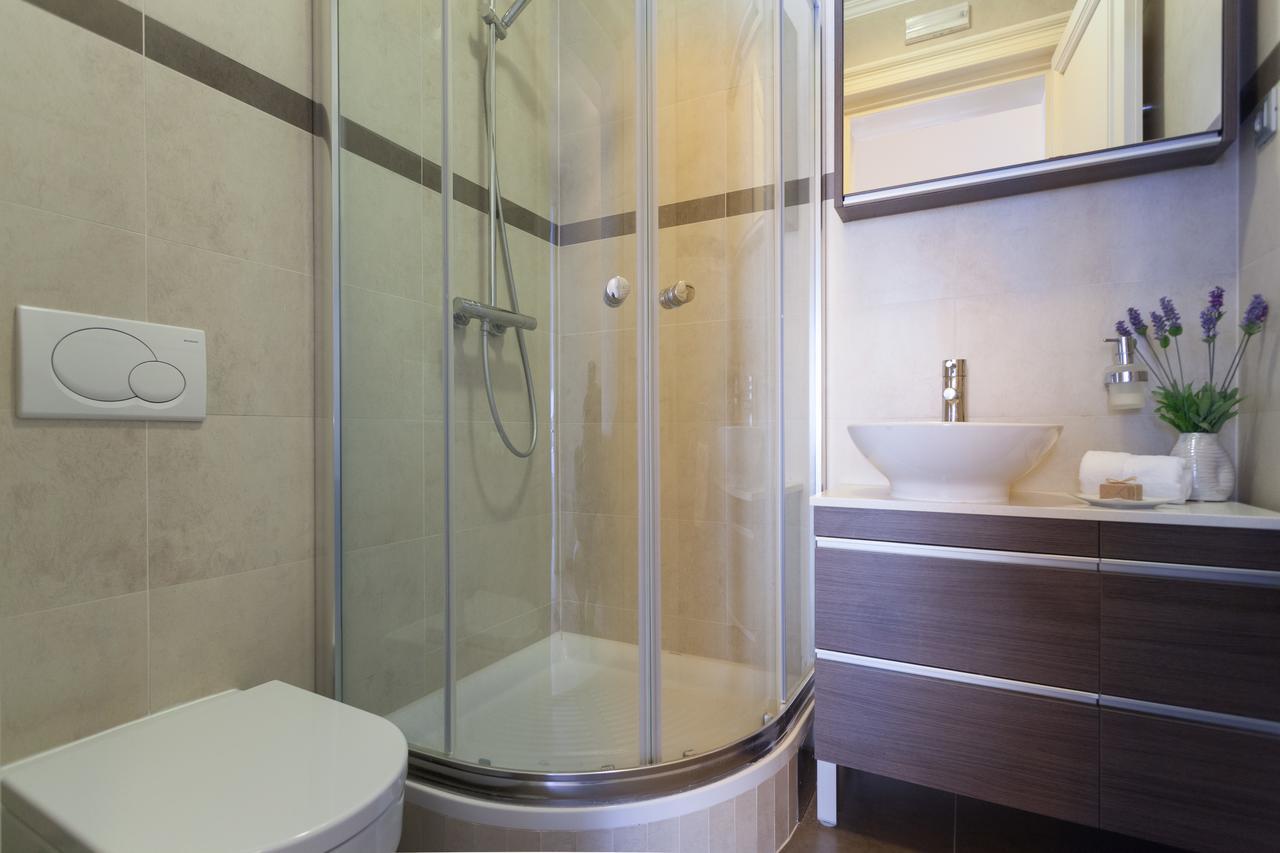 Luxury Beachfront Apartment Banje Dubrovnik Eksteriør bilde