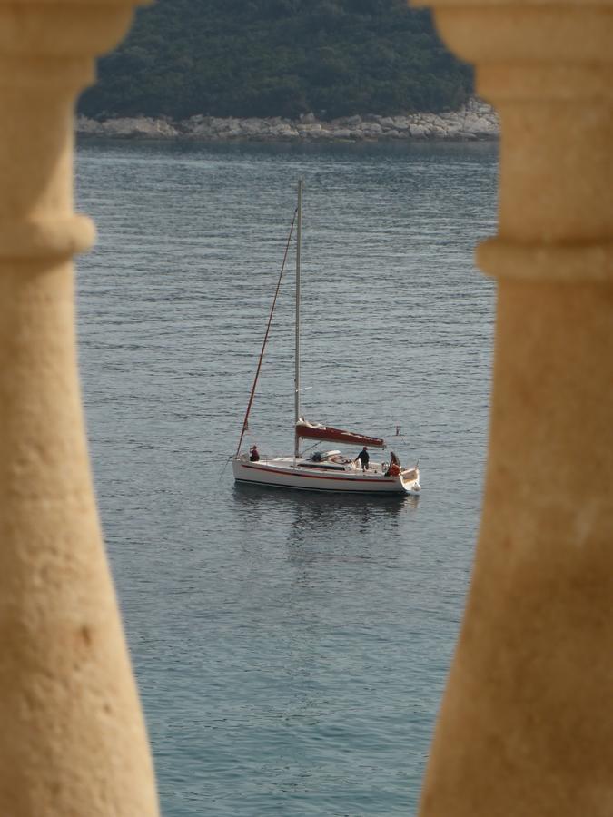 Luxury Beachfront Apartment Banje Dubrovnik Eksteriør bilde
