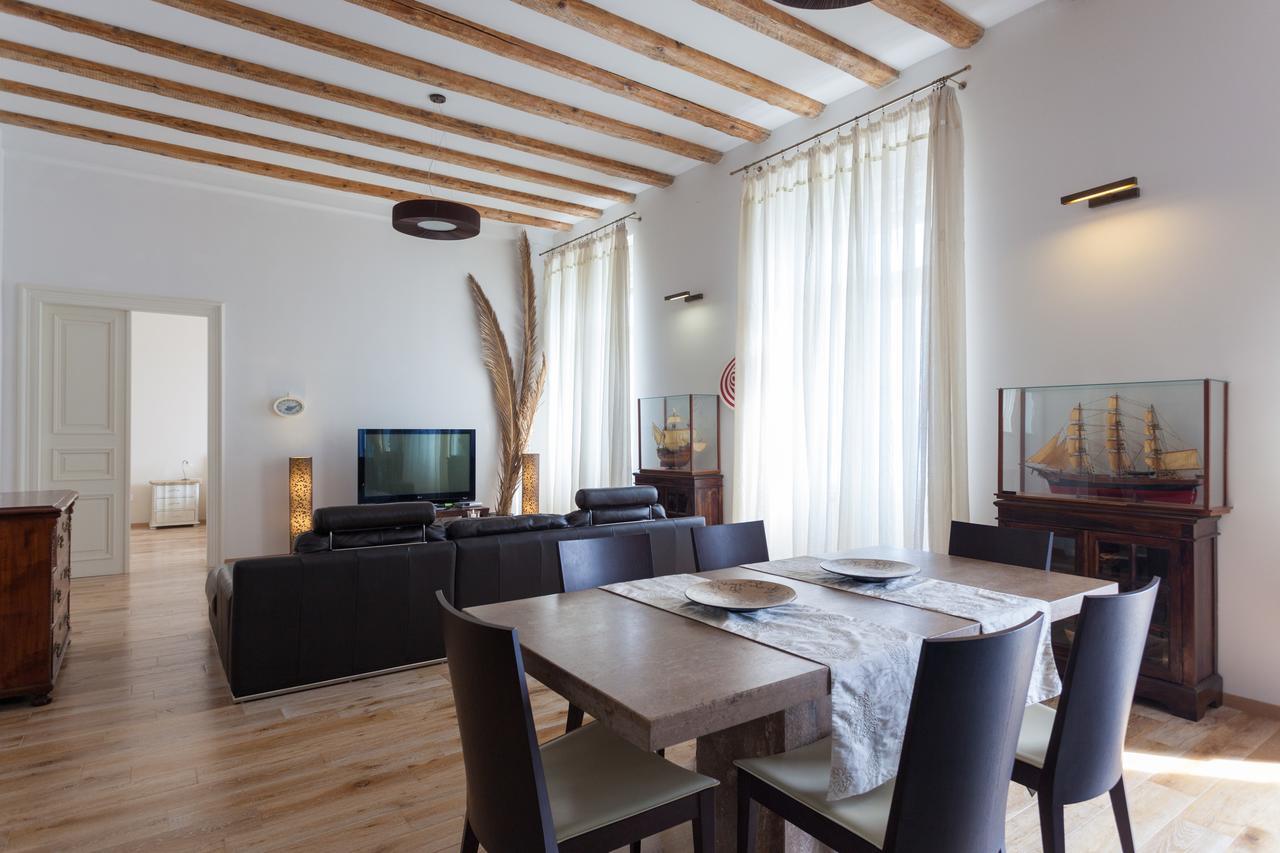 Luxury Beachfront Apartment Banje Dubrovnik Eksteriør bilde