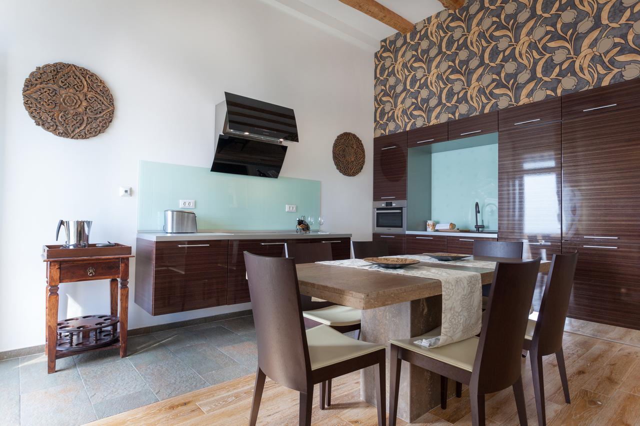 Luxury Beachfront Apartment Banje Dubrovnik Eksteriør bilde